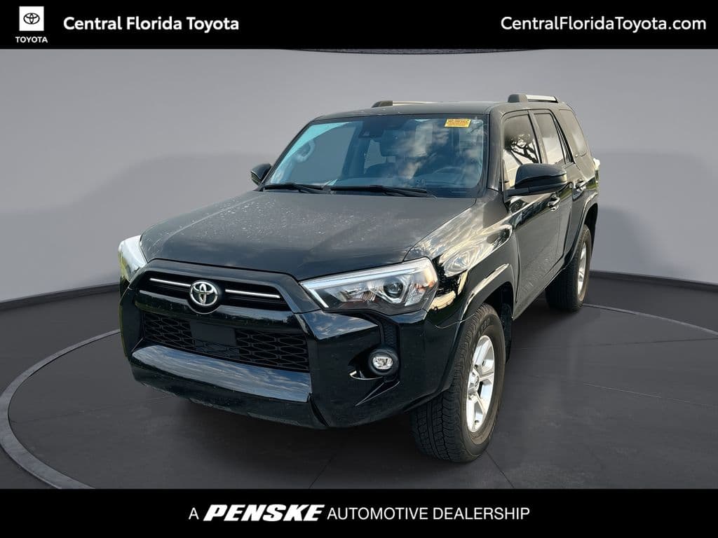 2024 Toyota 4Runner SR5 — photo 1 of 33