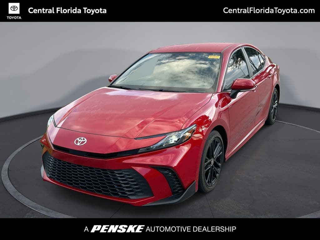 2025 Toyota Camry SE — photo 1 of 35