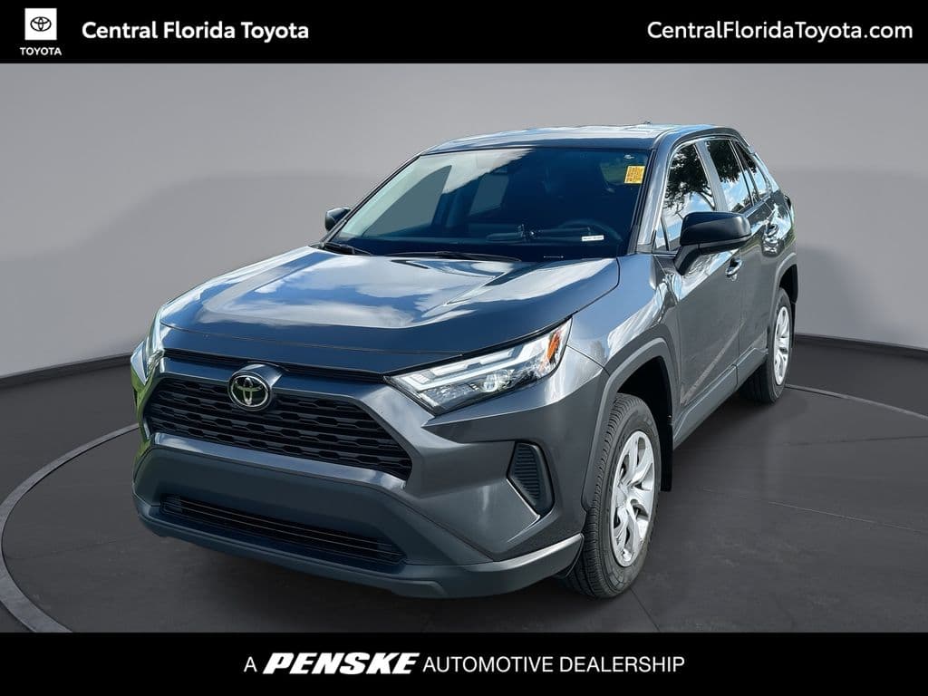 2024 Toyota RAV4 LE — photo 1 of 32