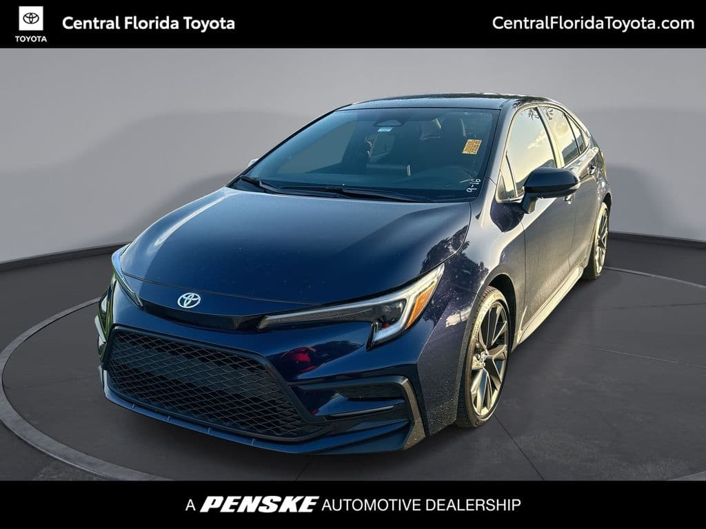 2025 Toyota Corolla SE — photo 1 of 30