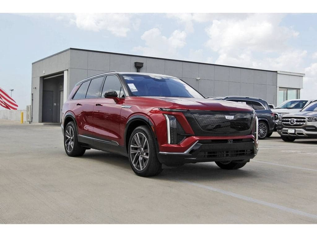 2027 Cadillac VISTIQ Sport — photo 1 of 45