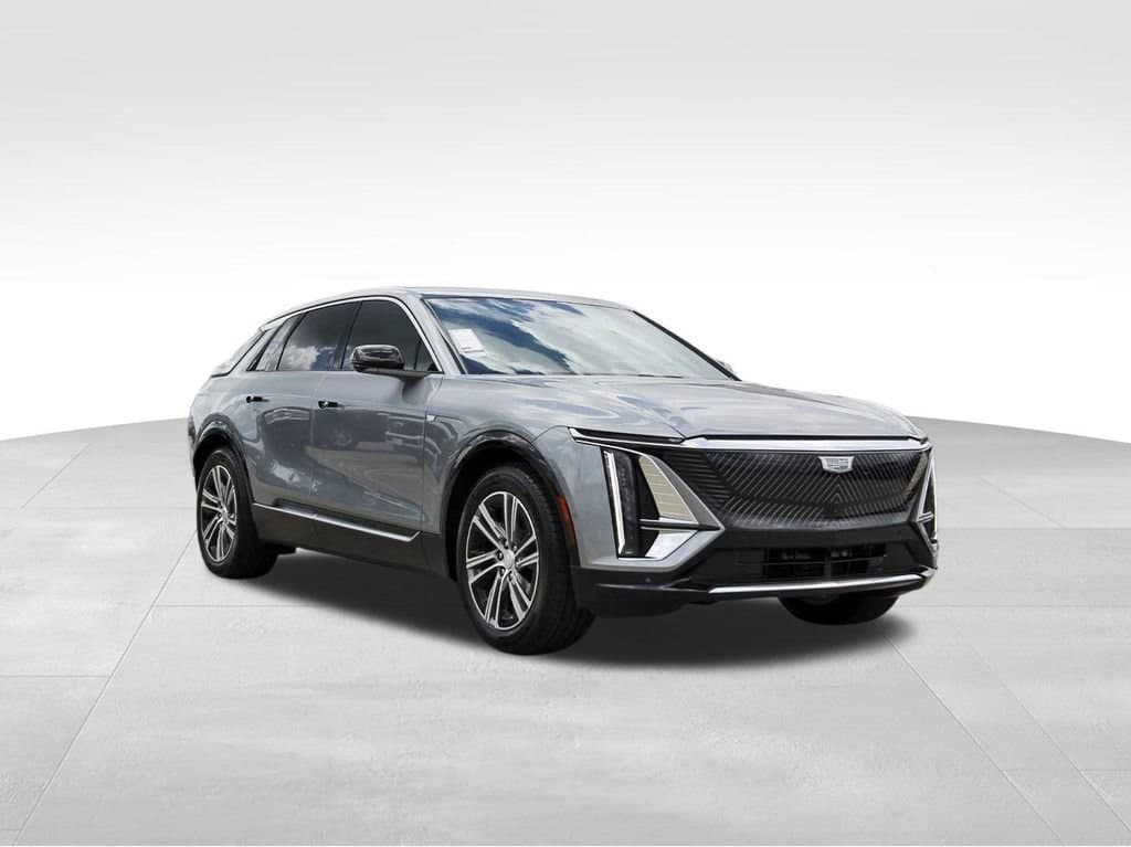 2027 Cadillac LYRIQ Luxury — photo 1 of 44
