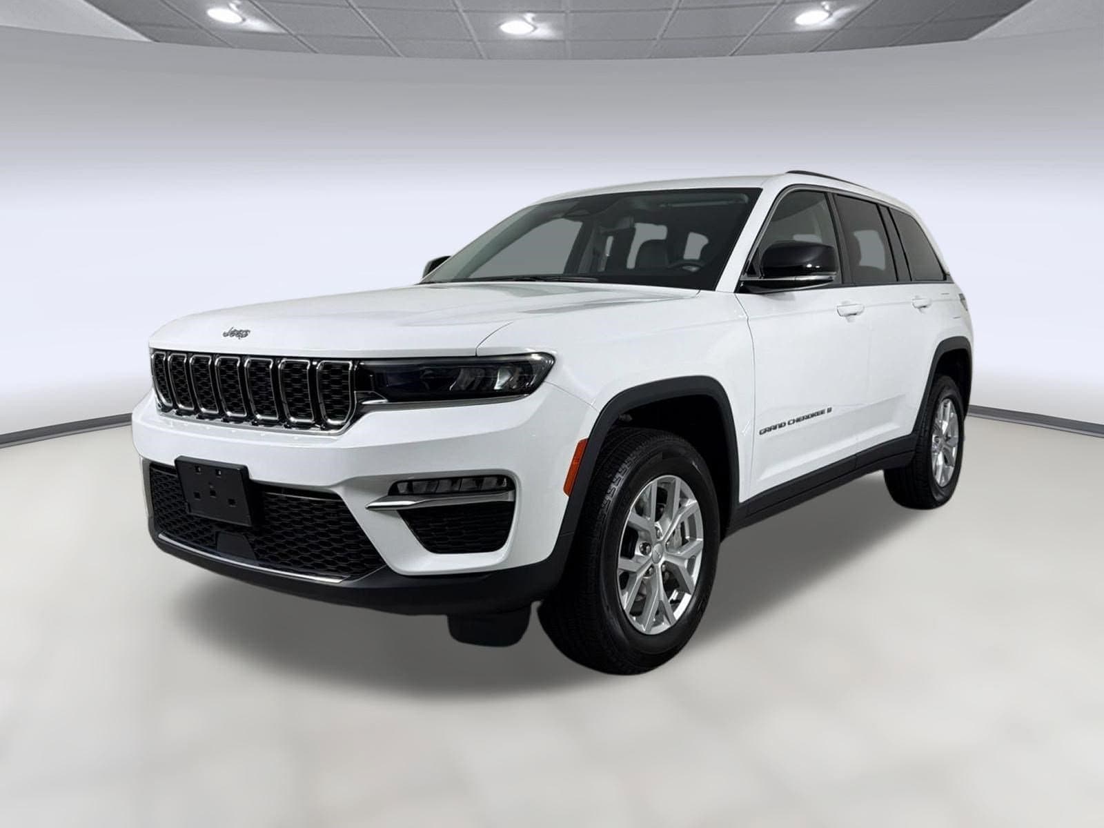 2023 Jeep Grand Cherokee Limited — photo 1 of 28
