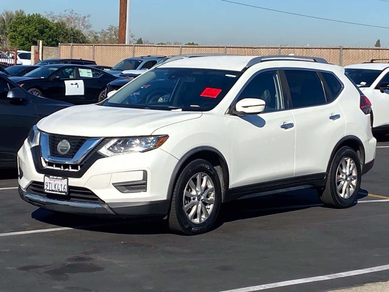 2020 Nissan Rogue SV — photo 1 of 12