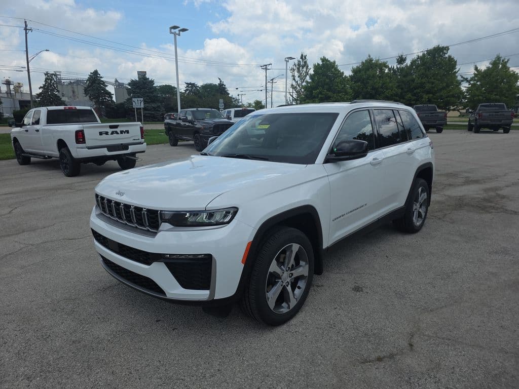2026 Jeep Grand Cherokee LIMITED 4X4 — photo 1 of 20