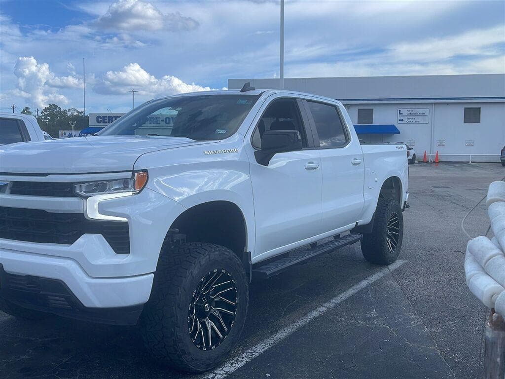2024 Chevrolet Silverado 1500 RST — photo 1 of 6