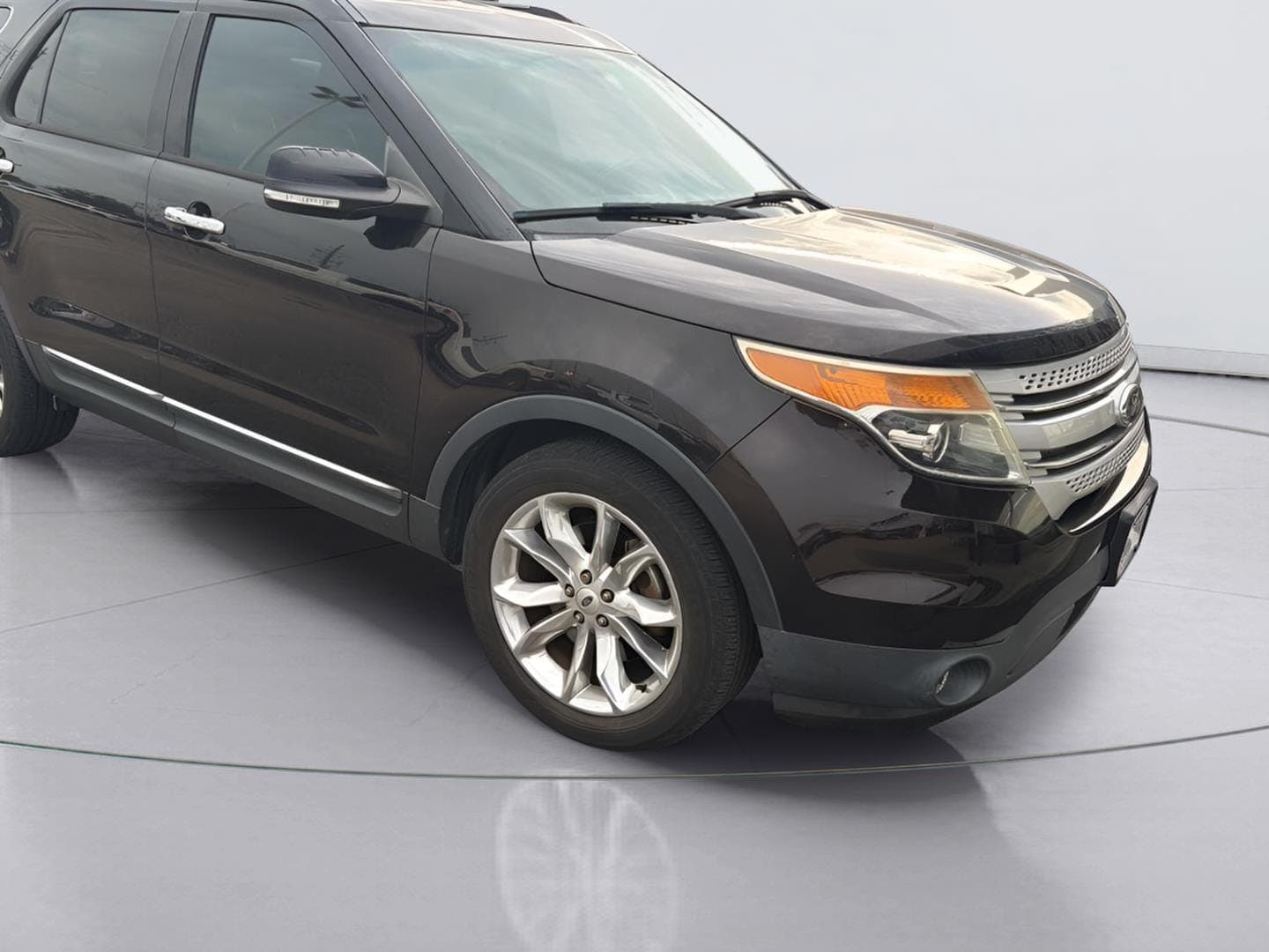2014 Ford Explorer XLT — photo 1 of 7