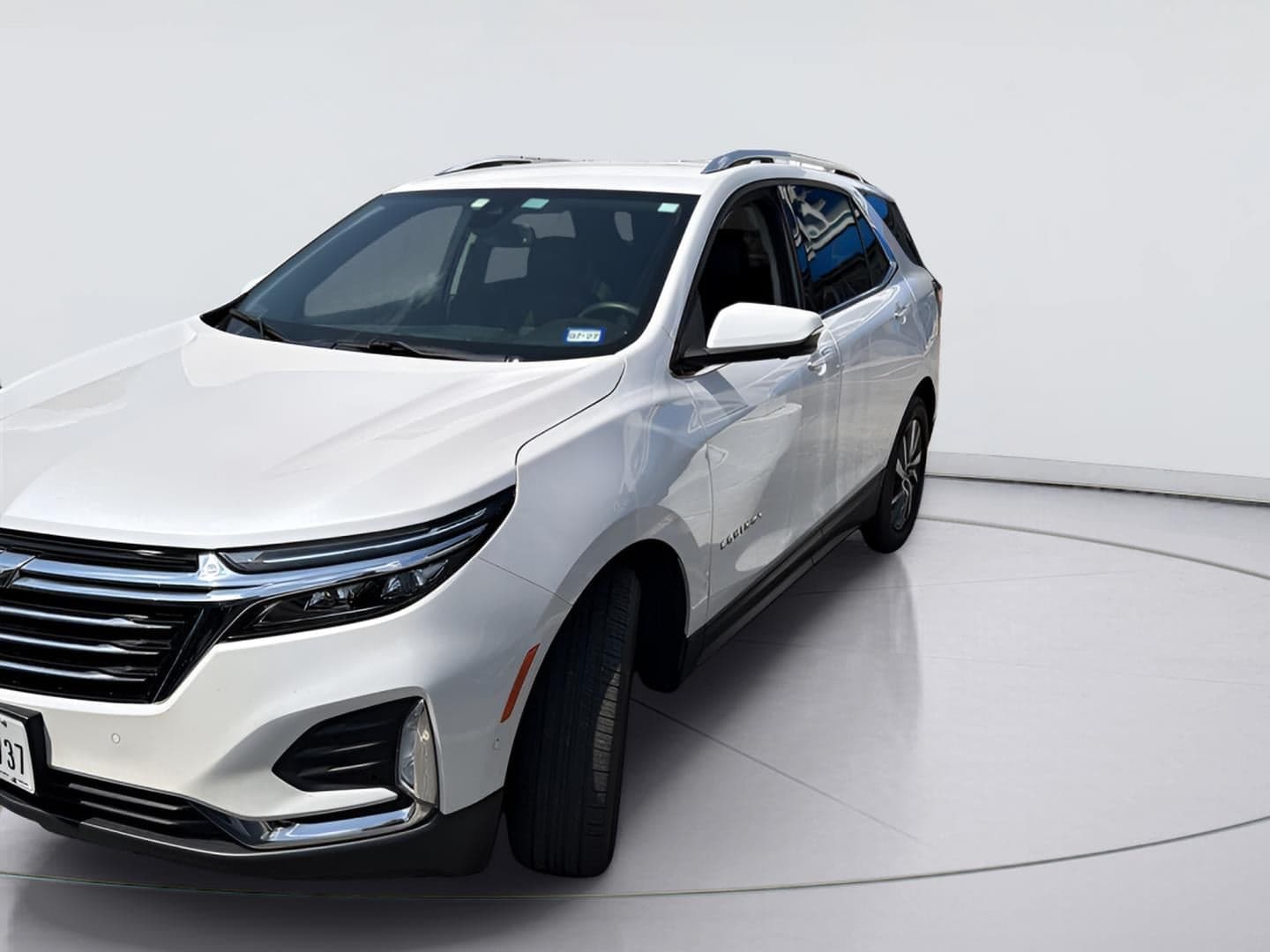 2024 Chevrolet Equinox Premier — photo 1 of 5