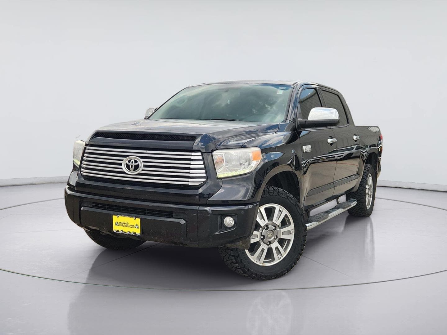 2017 Toyota Tundra 4WD Platinum — photo 1 of 34