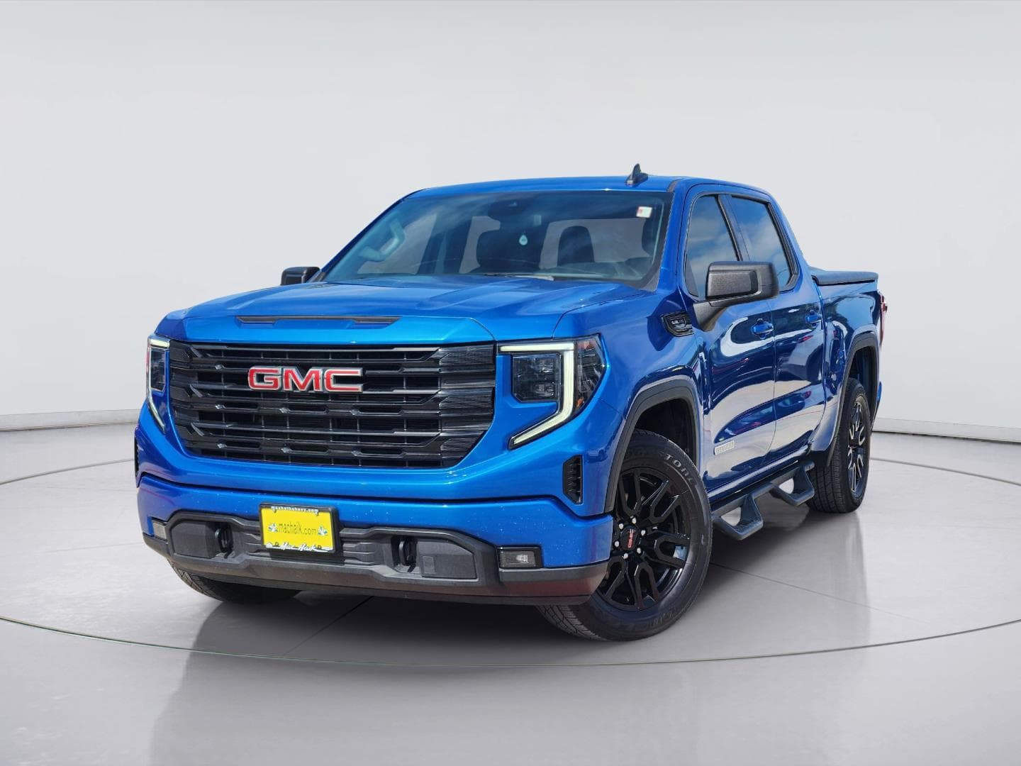 2022 GMC Sierra 1500 Elevation — photo 1 of 33