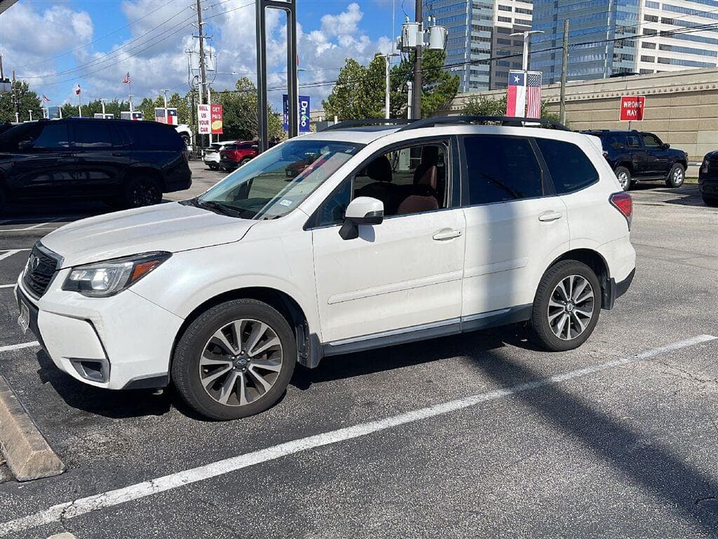 2017 Subaru Forester Touring — photo 1 of 4