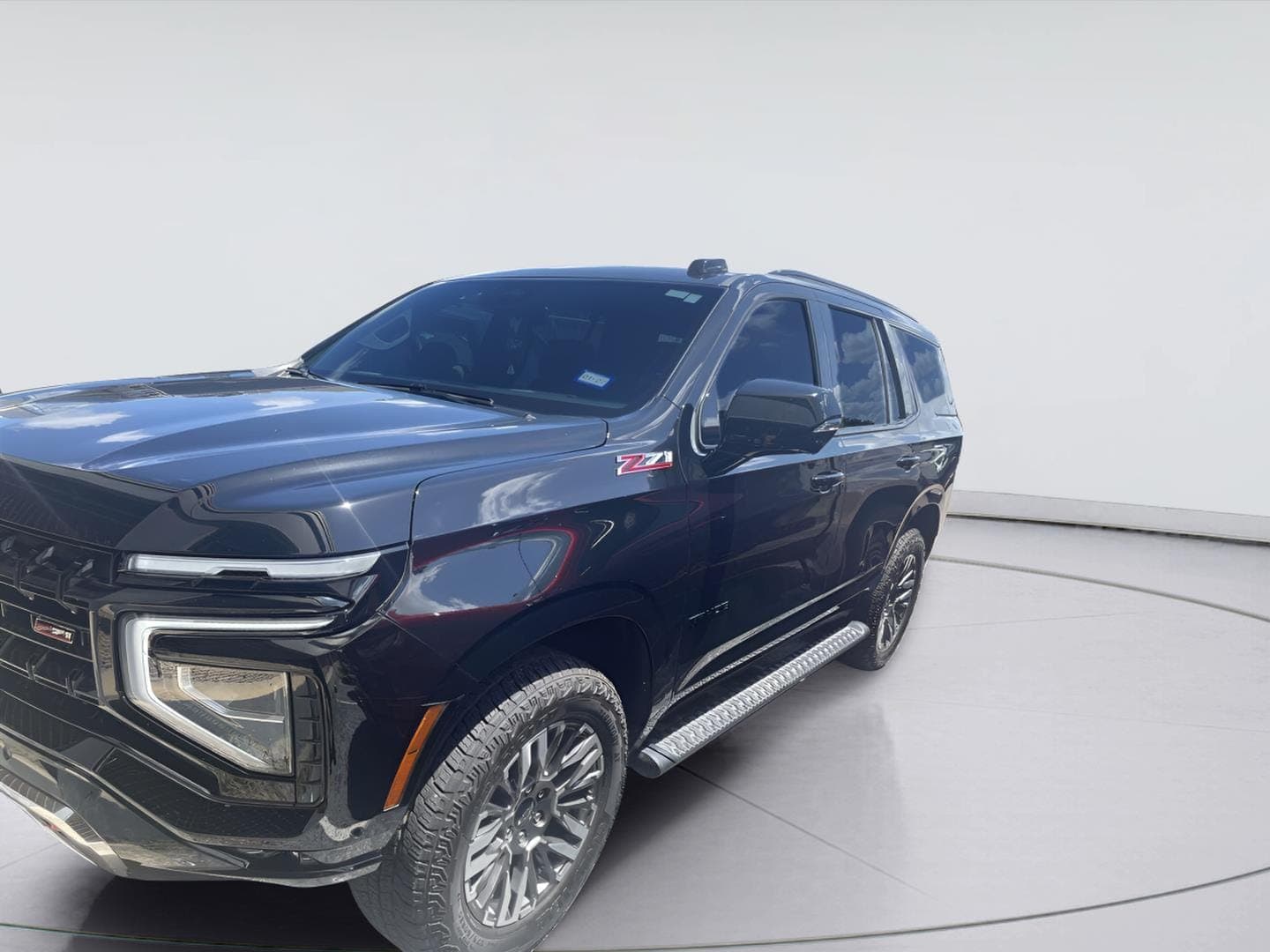 2025 Chevrolet Tahoe Z71 — photo 1 of 5