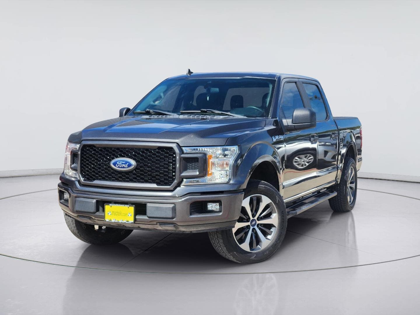 2020 Ford F-150 XL — photo 1 of 32