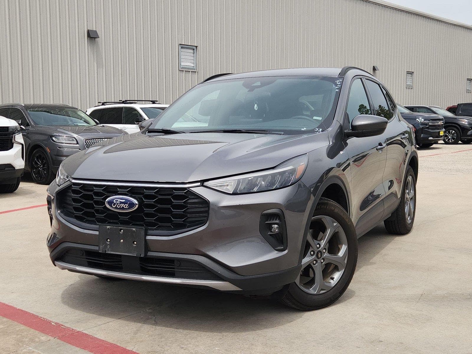 2025 Ford Escape ST-Line Select — photo 1 of 32