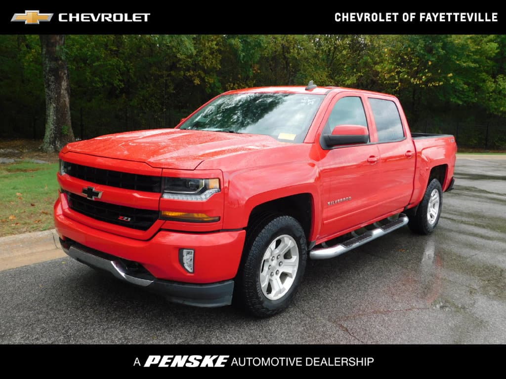 2018 Chevrolet Silverado 1500 LT — photo 1 of 11