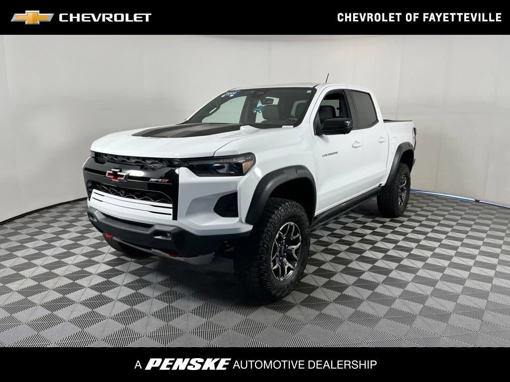 2024 Chevrolet Colorado ZR2 — photo 1 of 41
