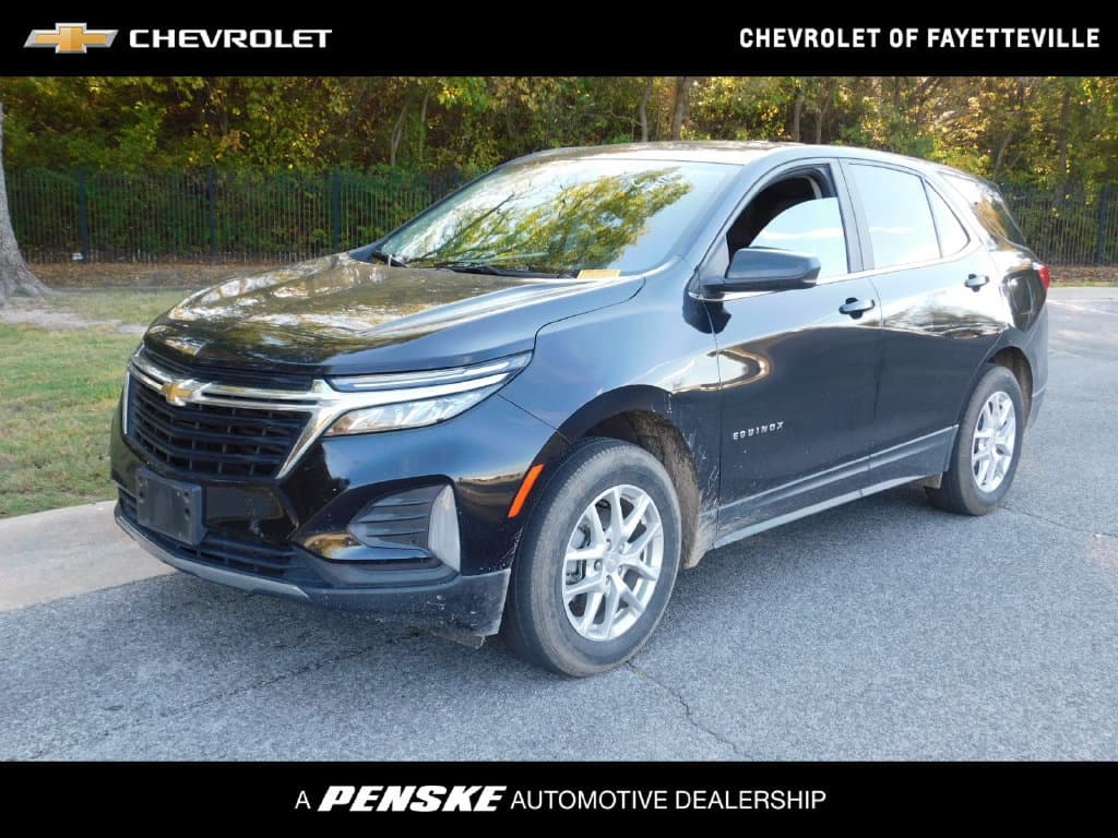 2023 Chevrolet Equinox LT — photo 1 of 11