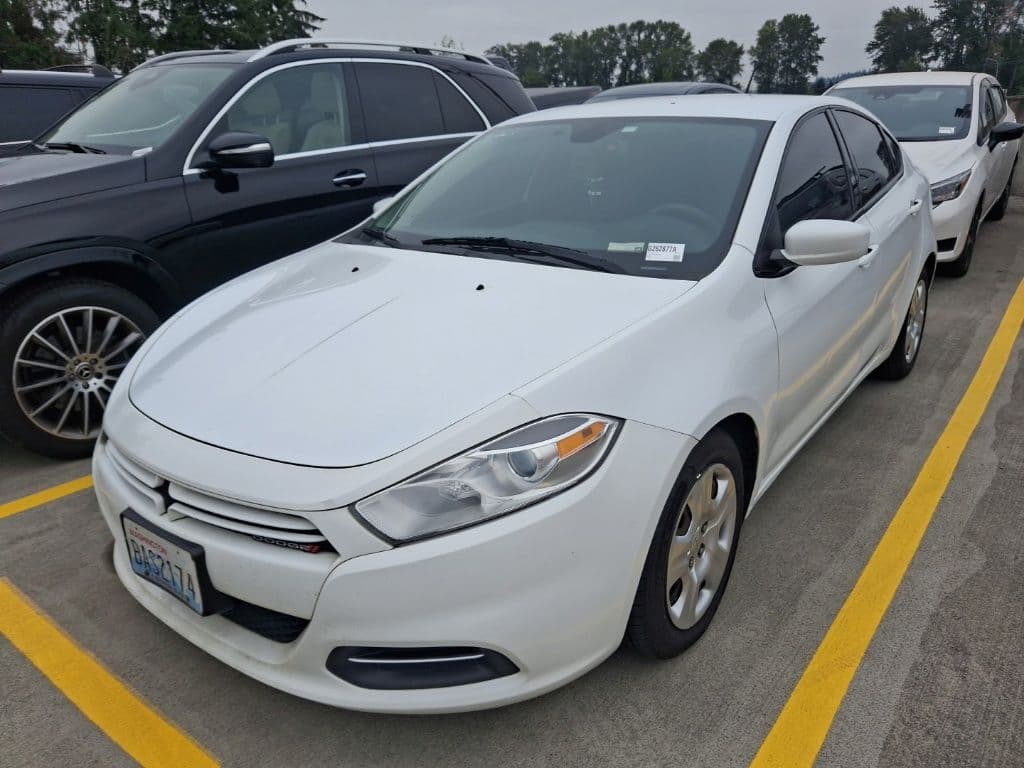 2015 Dodge Dart SE — photo 1 of 14