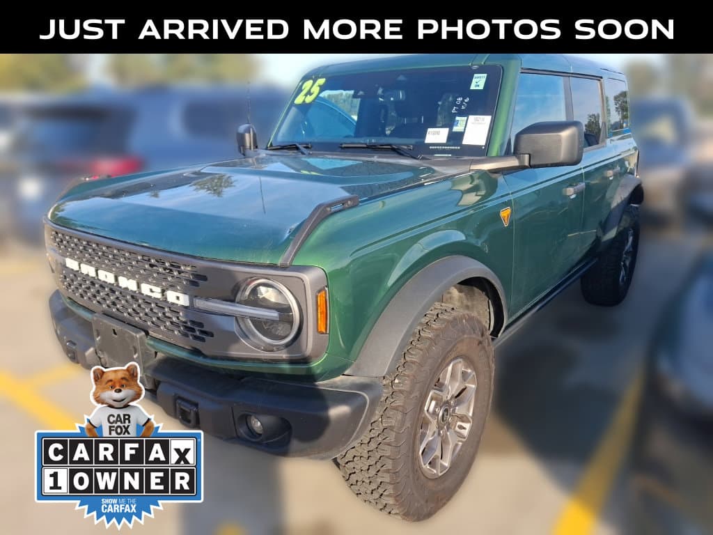 2025 Ford Bronco Badlands — photo 1 of 15