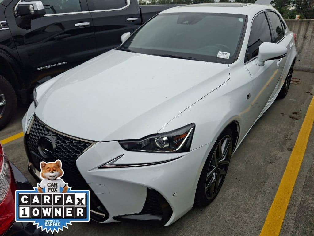 2019 Lexus IS 300 Base — photo 1 of 14