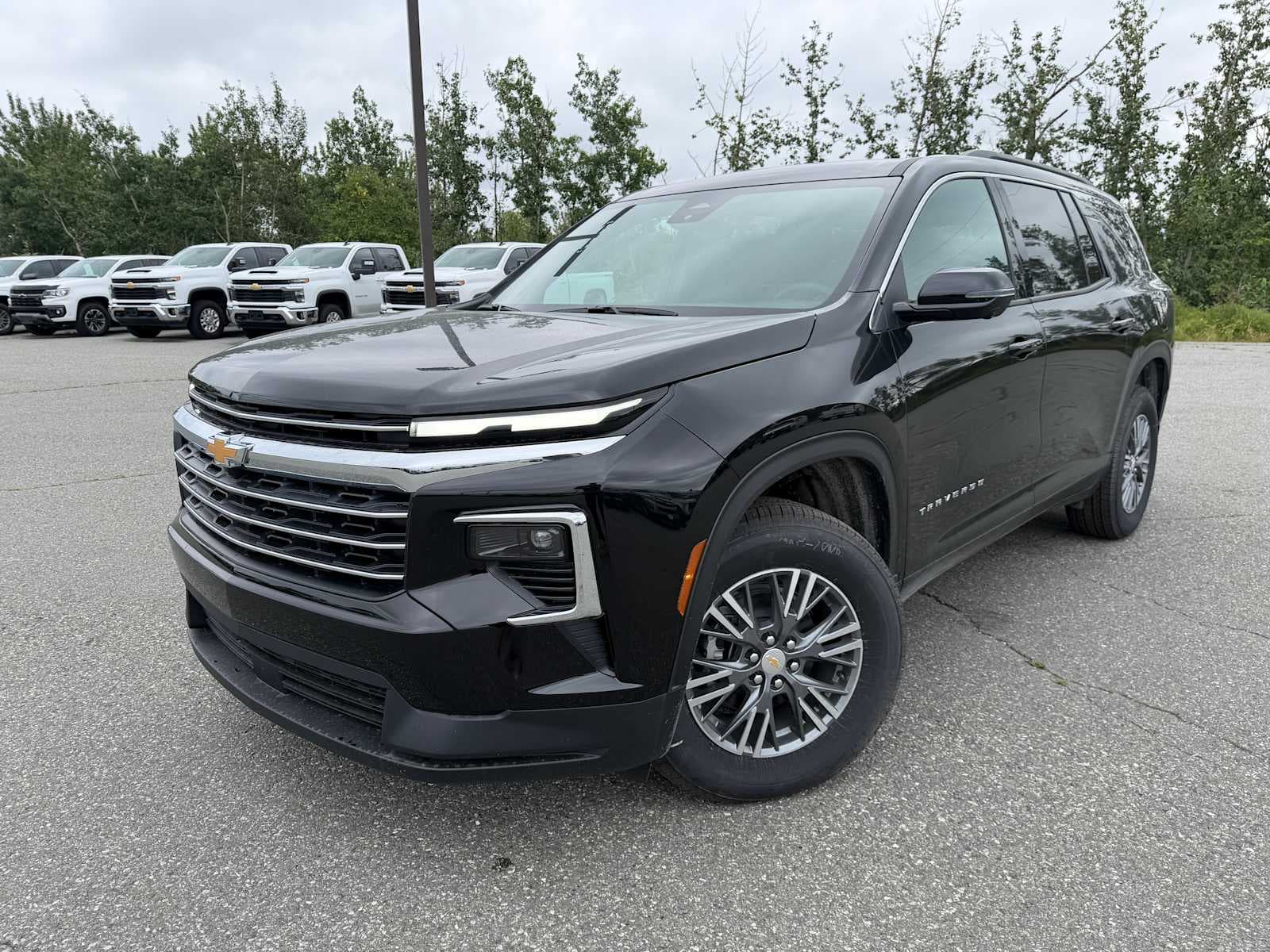 2026 Chevrolet Traverse LT — photo 1 of 53