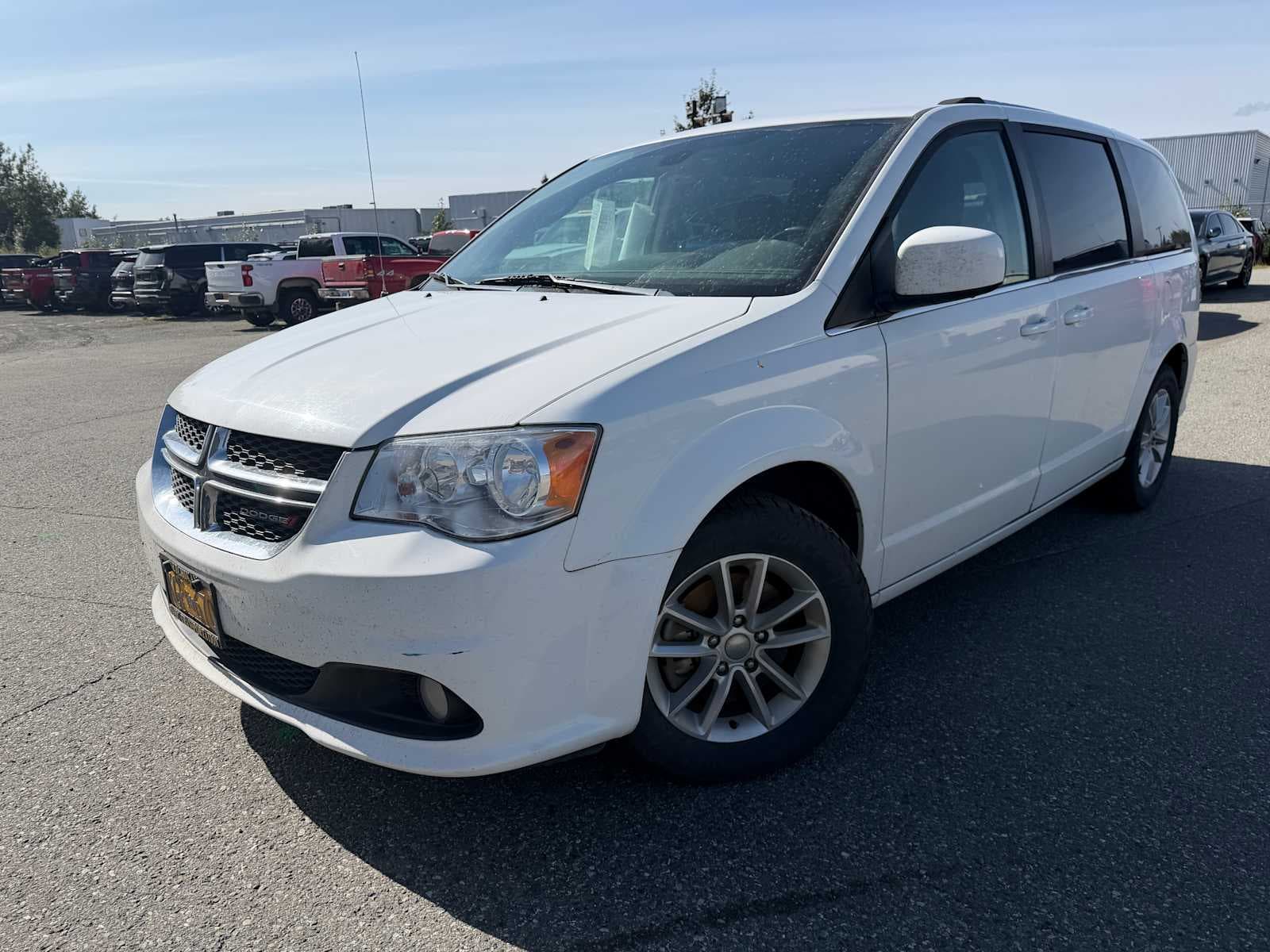 2019 Dodge Grand Caravan SXT — photo 1 of 21