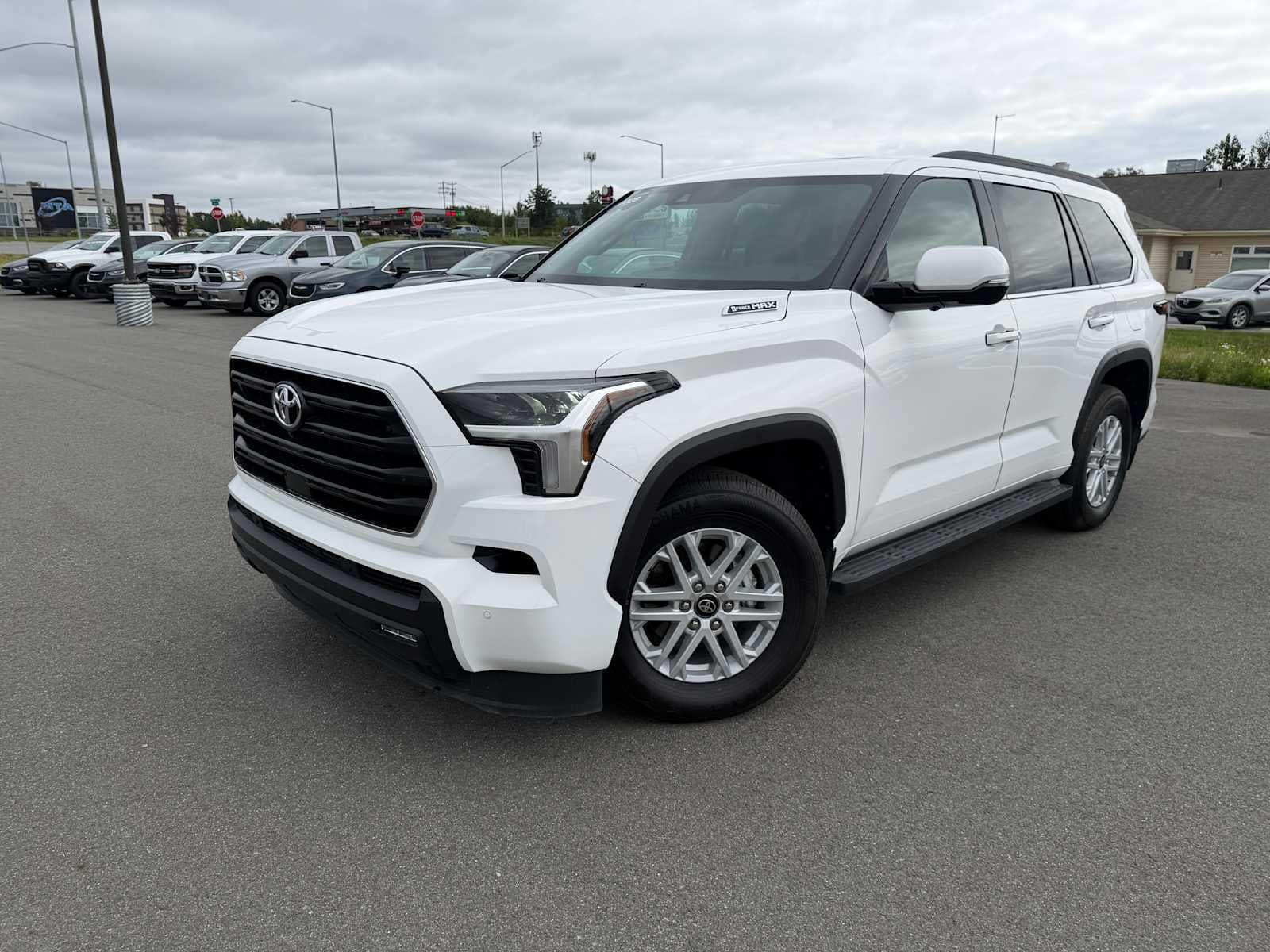2026 Toyota Sequoia SR5 — photo 1 of 23