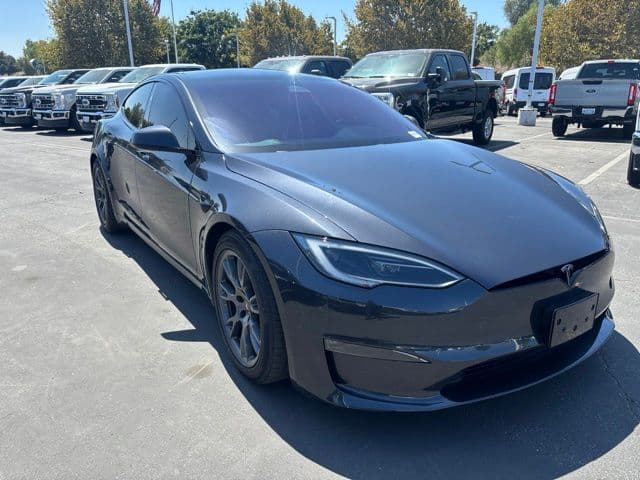 2024 Tesla Model S Base — photo 1 of 8