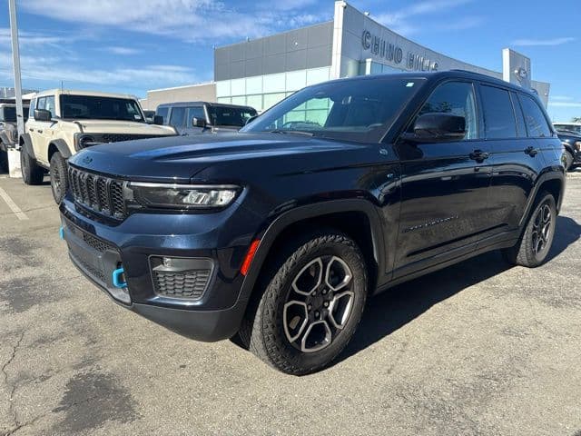 2023 Jeep Grand Cherokee Trailhawk 4xe — photo 1 of 10