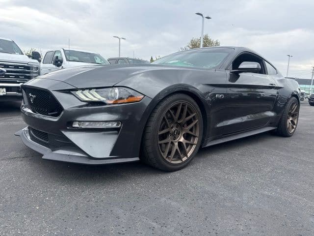 2018 Ford Mustang GT Premium — photo 1 of 9