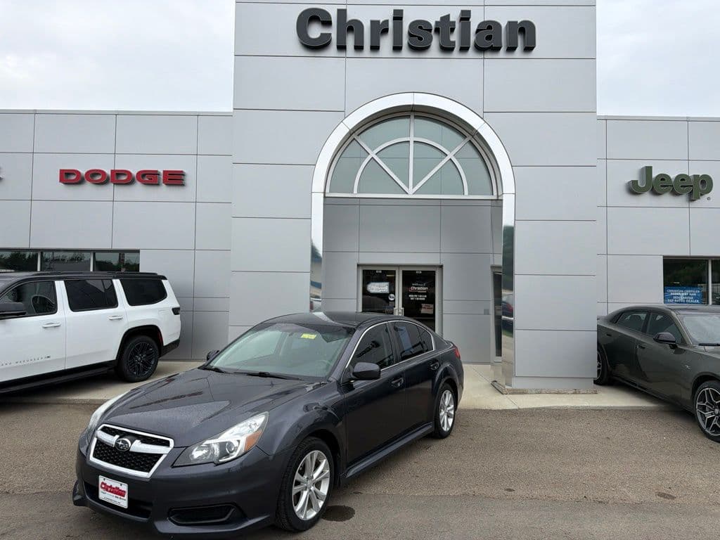 2013 Subaru Legacy 2.5i — photo 1 of 21