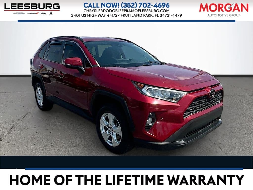 2020 Toyota RAV4 XLE — photo 1 of 29