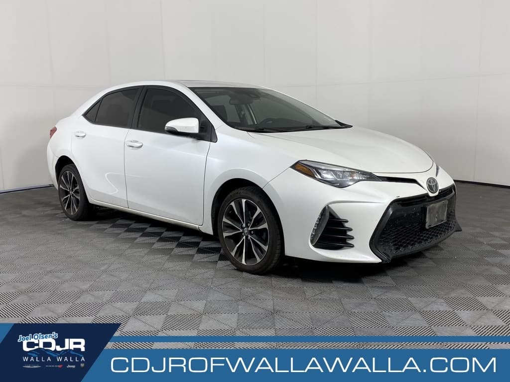 2018 Toyota Corolla XSE — photo 1 of 16