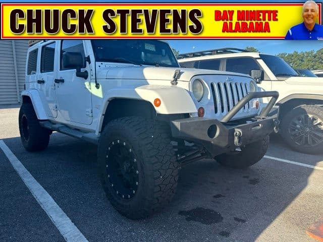 2013 Jeep Wrangler Sahara — photo 1 of 19