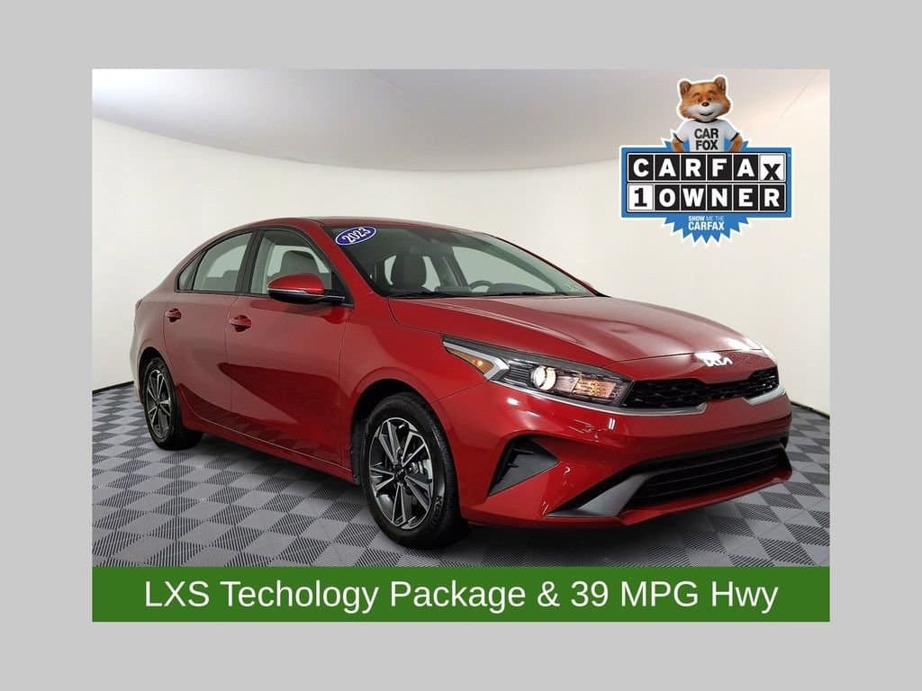 2023 Kia Forte LXS — photo 1 of 30