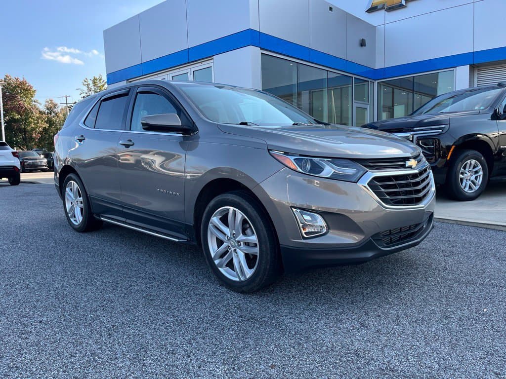 2019 Chevrolet Equinox LT — photo 1 of 12