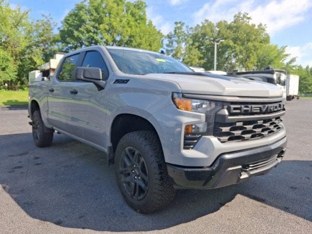 2024 Chevrolet Silverado 1500 Custom Trail Boss — photo 1 of 5