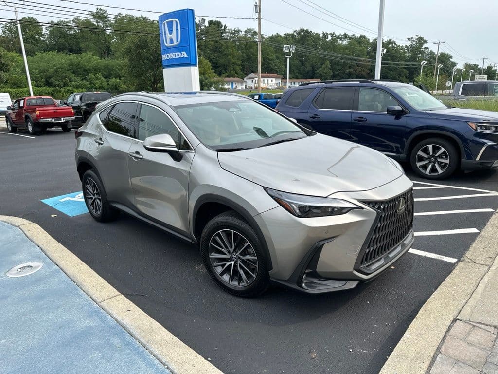 2024 Lexus NX 350 Premium — photo 1 of 11