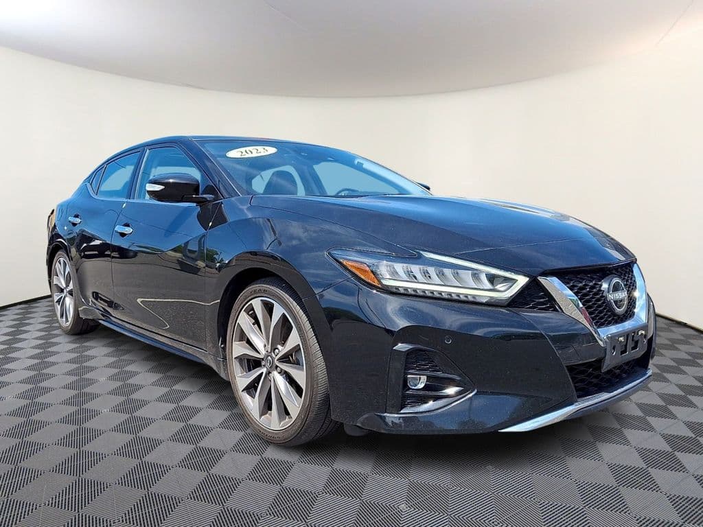 2023 Nissan Maxima Platinum — photo 1 of 31