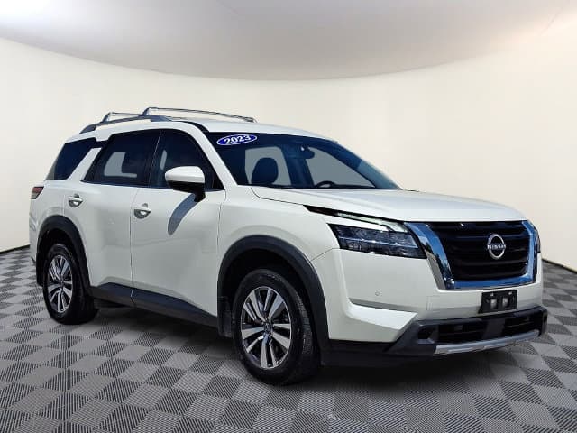 2023 Nissan Pathfinder SL — photo 1 of 31