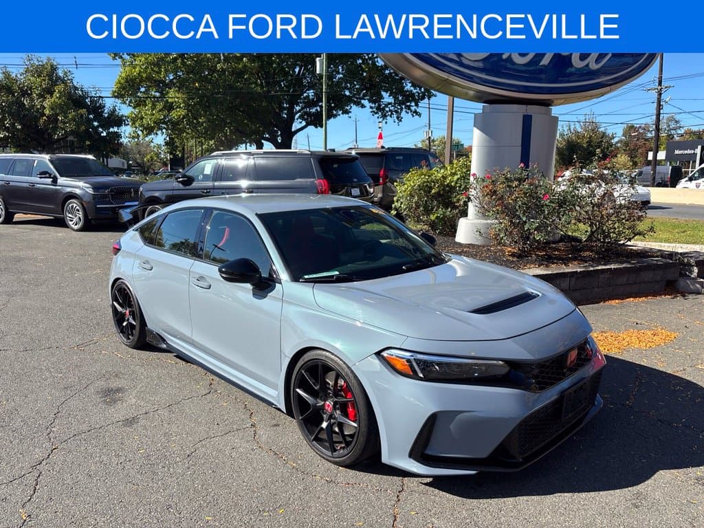2023 Honda Civic Type R Base — photo 1 of 16