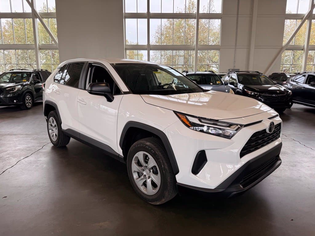 2023 Toyota RAV4 LE — photo 1 of 15