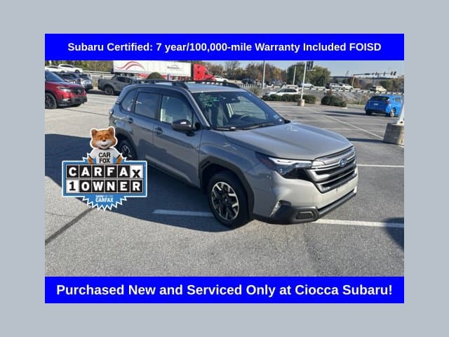 2025 Subaru Forester Premium — photo 1 of 11
