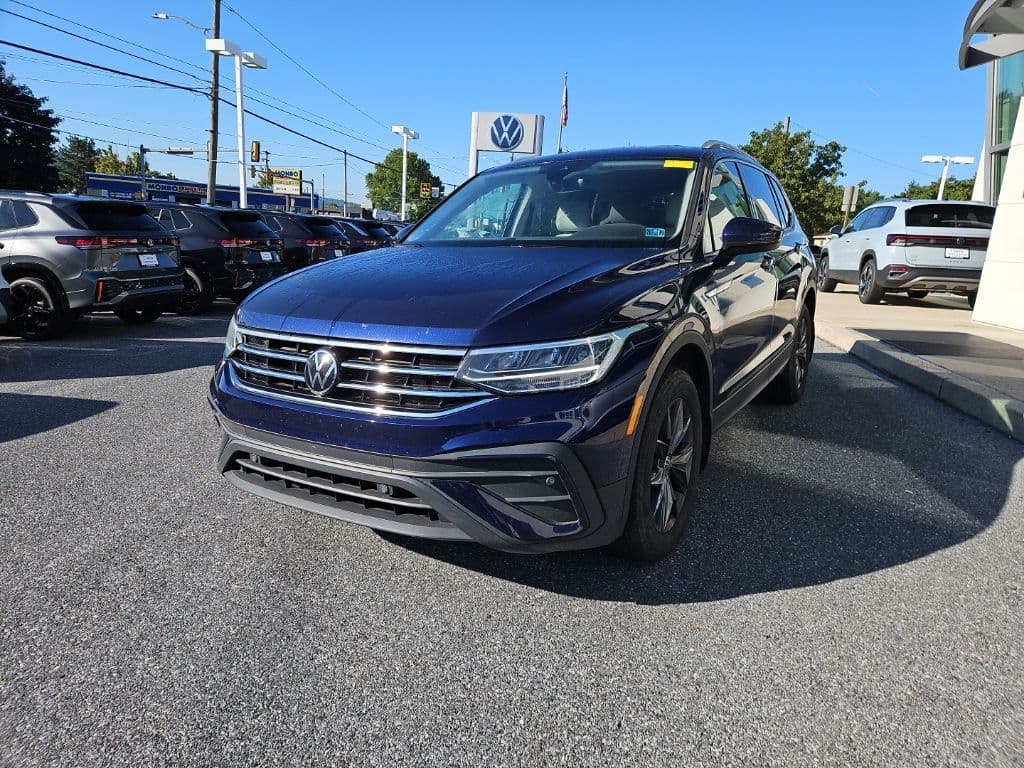 2024 Volkswagen Tiguan 2.0T SE — photo 1 of 13