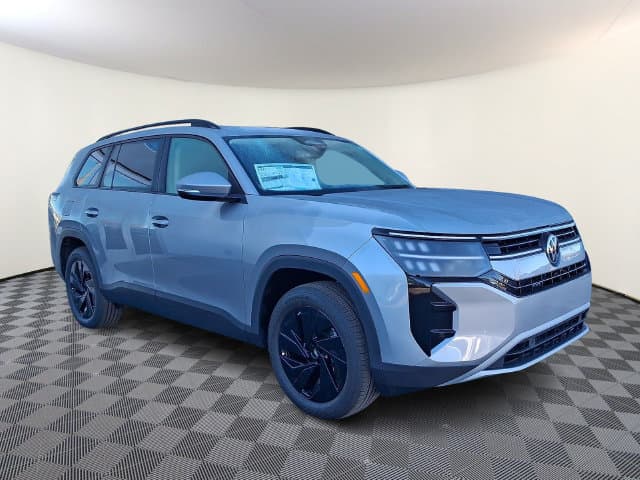 2027 Volkswagen Atlas SE w/Technology — photo 1 of 4