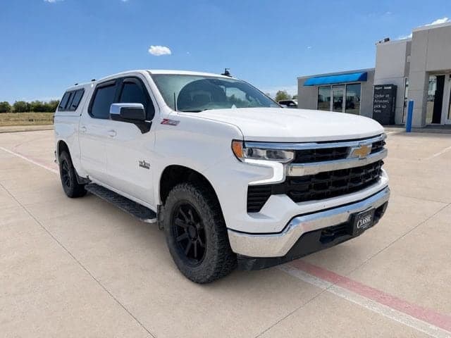 2023 Chevrolet Silverado 1500 LT — photo 1 of 15