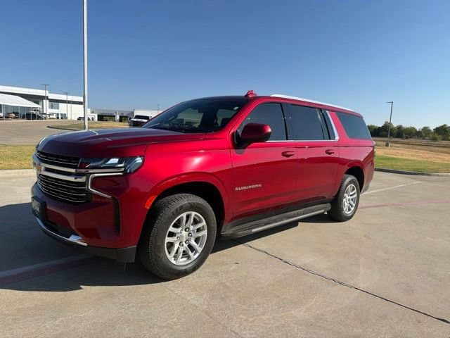 2021 Chevrolet Suburban LT — photo 1 of 20
