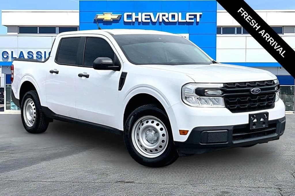 2023 Ford Maverick XL — photo 1 of 34