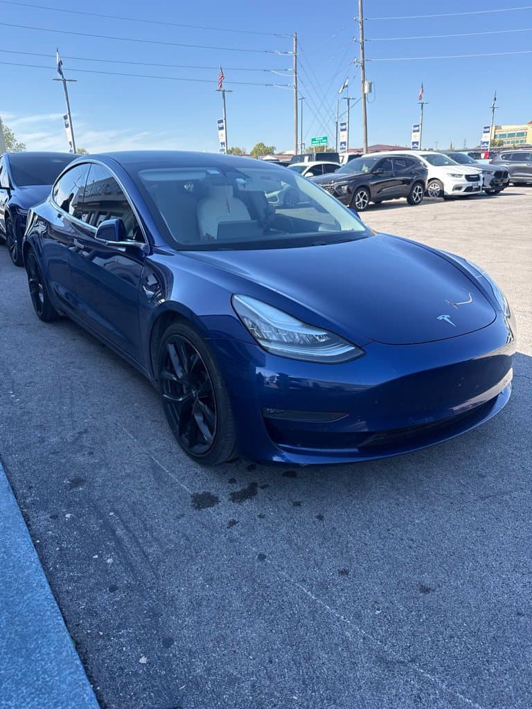 2020 Tesla Model 3 Long Range — photo 1 of 5