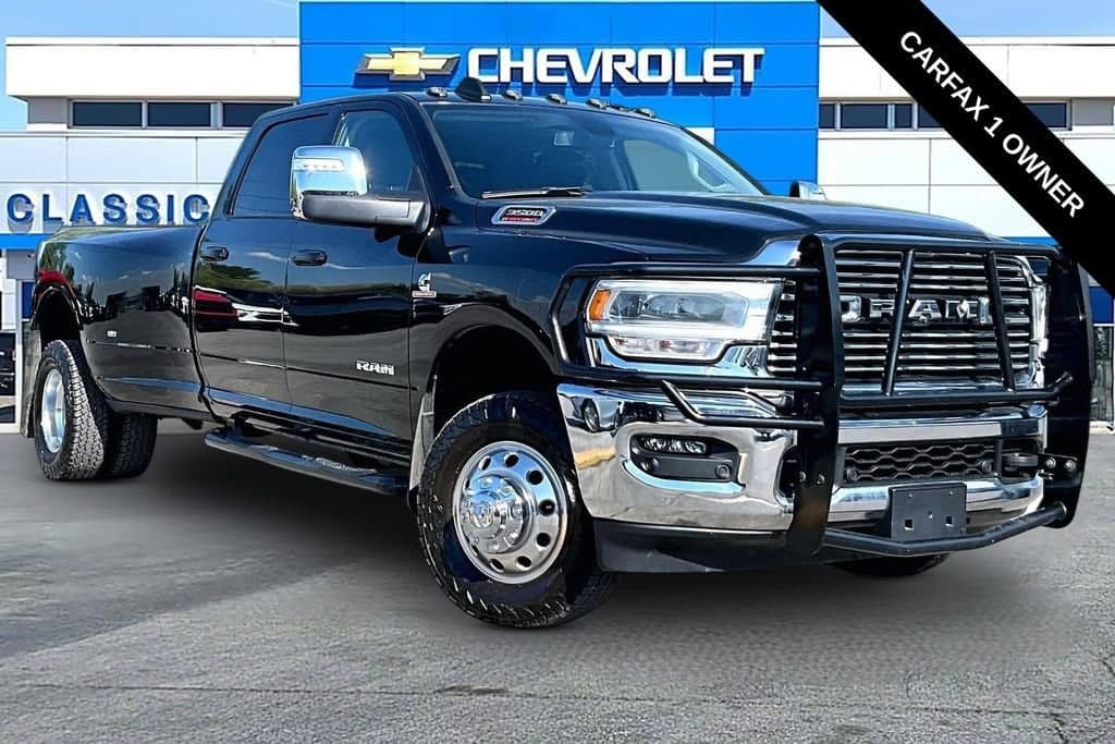 2024 RAM 3500 Laramie — photo 1 of 34